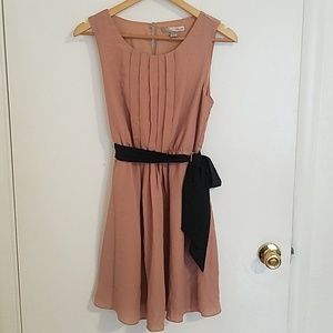 SALE 5/$20🎉Forever 21 Contemporary Rose Pink